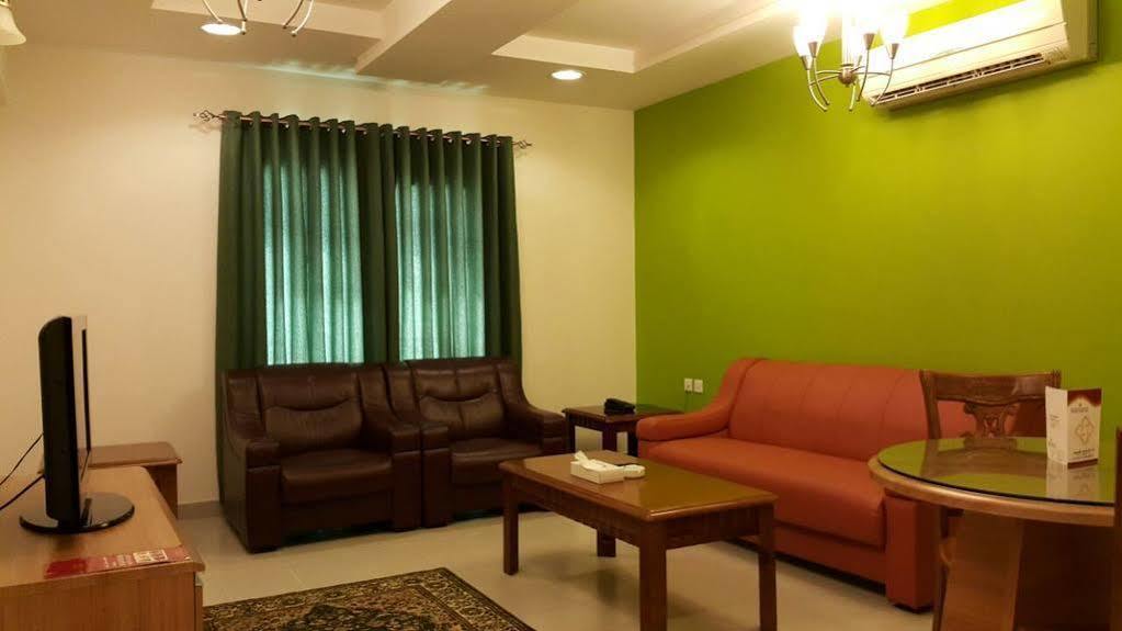 Al Manaf Hotel Suites Muscat Exteriör bild