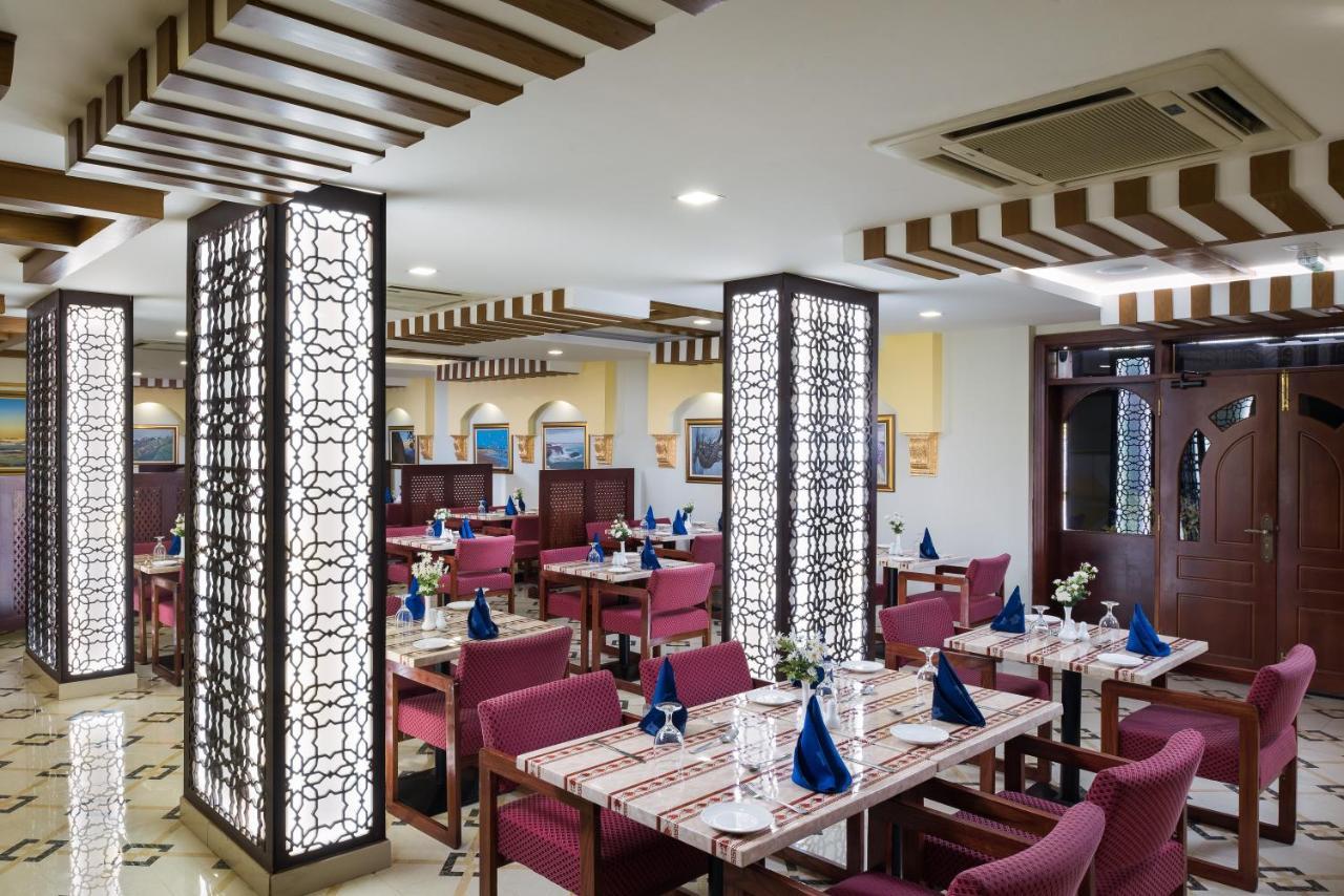 Al Manaf Hotel Suites Muscat Exteriör bild